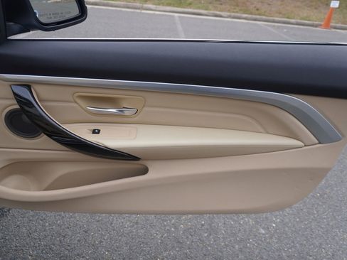 Used 2014 BMW 435i Convertible image 29