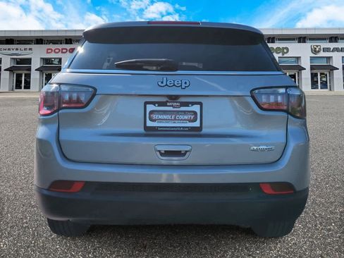 Used 2022 Jeep Compass Latitude image 7