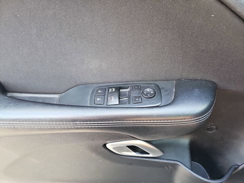 Used 2016 Dodge Challenger R/T RWD image 31
