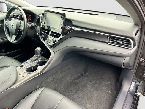 Used 2024 Toyota Camry XSE image 28