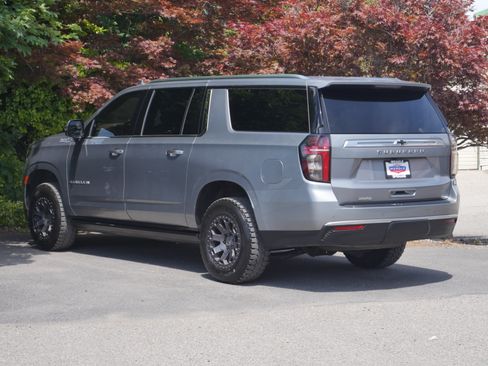 Used 2023 Chevrolet Suburban High Country w/ Max Trailering Package AWD/4WD image 21