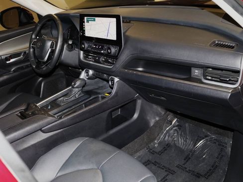 Used 2024 Toyota Grand Highlander AWD image 92