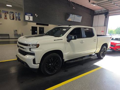 Used 2020 Chevrolet Silverado 1500 RST w/ Rally Edition RWD image 2