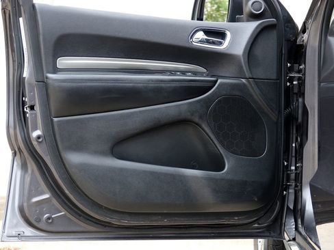 Used 2016 Dodge Durango SXT image 35