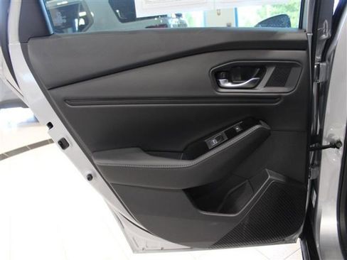 Used 2024 Honda Accord Touring image 11