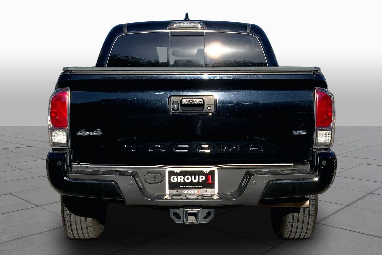 Used 2019 Toyota Tacoma Limited AWD/4WD image 5