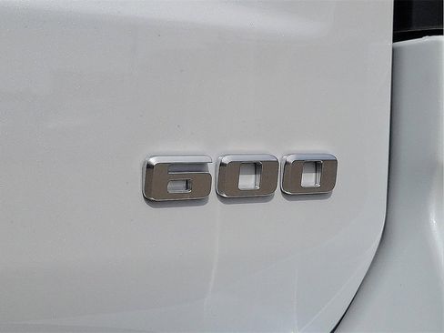 New 2026 Cadillac Escalade Platinum Sport w/ LPO, Floor Liner Package image 9