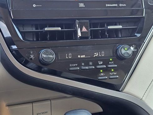 Used 2023 Toyota Camry XLE image 19