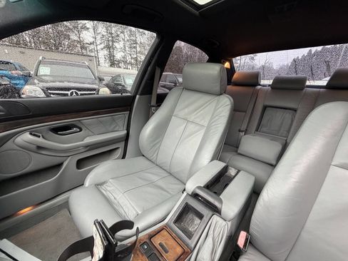 Used 2003 BMW 540i Sedan image 30
