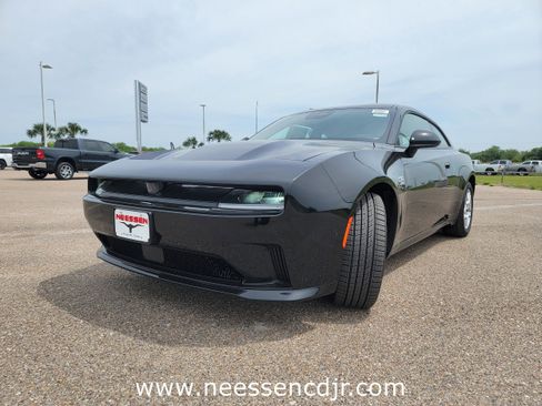 New 2025 Dodge Charger Daytona R/T w/ Quick Order Package 25M R/T image 3