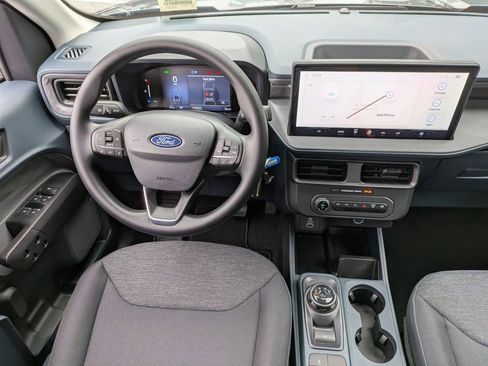 New 2025 Ford Maverick XL image 17