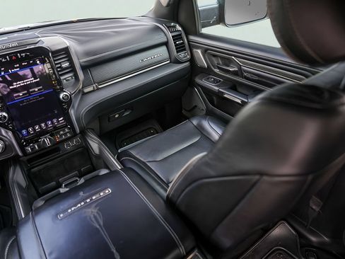 Used 2021 RAM 1500 Limited w/ Night Edition RWD image 33
