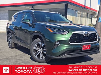 New 2025 Toyota Highlander XLE