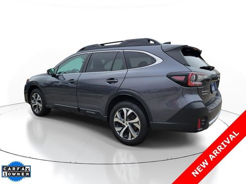 Used 2022 Subaru Outback Limited AWD/4WD image 3
