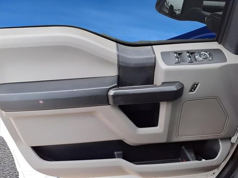 Used 2020 Ford F450 XL w/ Power Equipment Group image 9