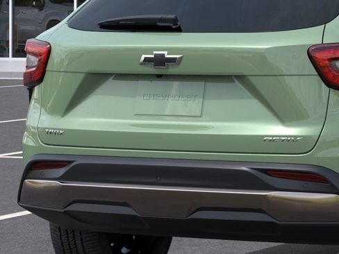New 2026 Chevrolet Trax ACTIV w/ Sunroof Package image 38
