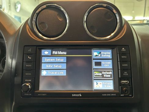 Used 2016 Jeep Patriot High Altitude AWD/4WD image 29