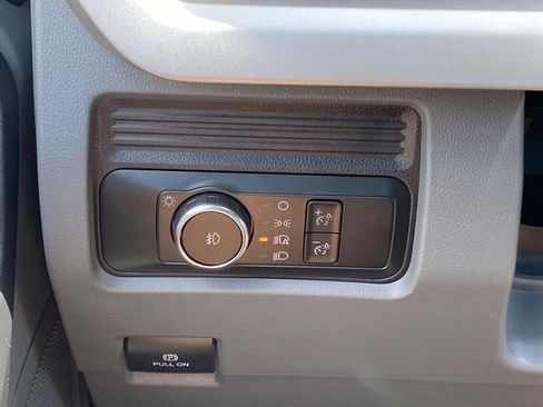 New 2025 Ford F450 XL w/ XL Chrome Package image 23