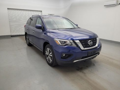 Used 2017 Nissan Pathfinder SV AWD/4WD image 13