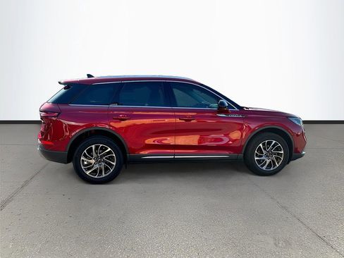 Used 2022 Lincoln Corsair FWD image 8