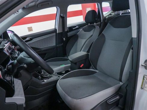 Used 2024 Volkswagen Taos S image 10