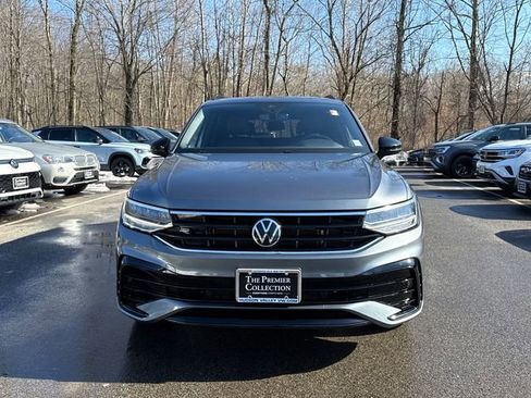 Used 2023 Volkswagen Tiguan SE R-Line image 8