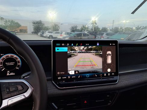 New 2026 Volkswagen Tiguan S image 9