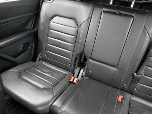 Used 2019 Volkswagen Atlas SEL Premium AWD/4WD image 12