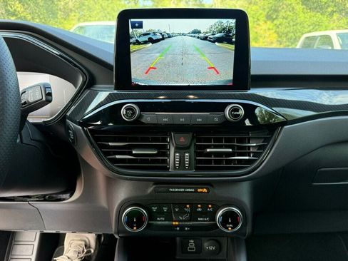 Used 2025 Ford Escape ST-Line FWD image 6