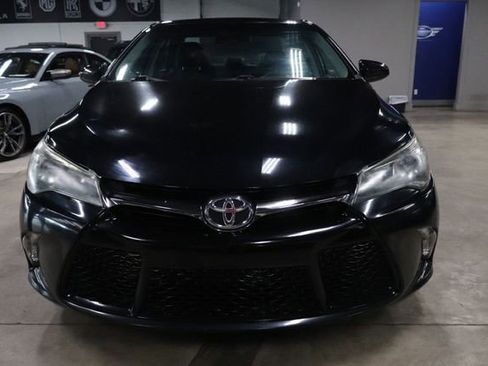 Used 2015 Toyota Camry SE FWD image 8