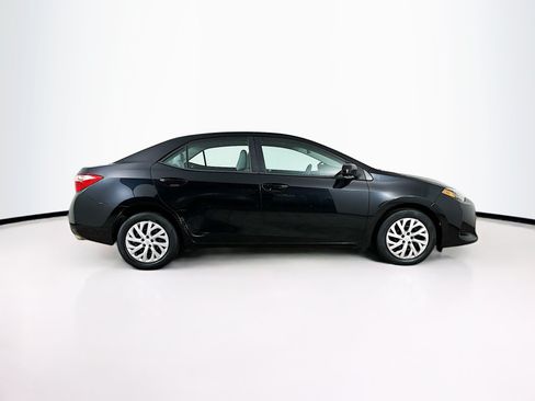 Used 2017 Toyota Corolla LE w/ Carpet Mat Package (TMS) FWD image 10