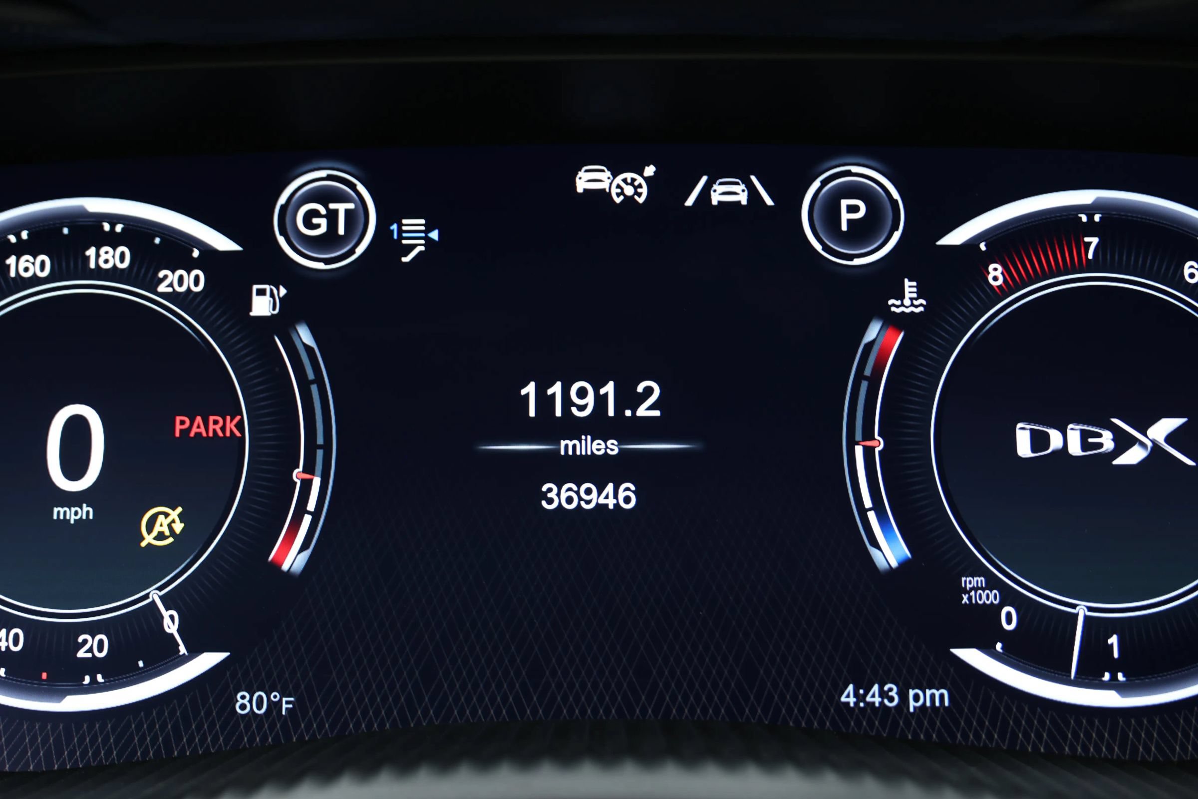 Used 2021 Aston Martin DBX AWD/4WD image 29