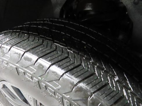 Used 2025 Ford F150 Lariat image 7