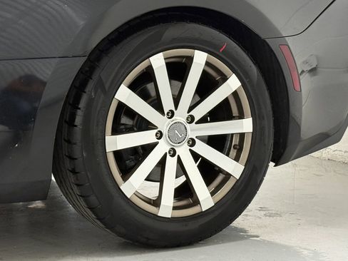 Used 2018 Chevrolet Camaro LT w/ Technology Package RWD image 21