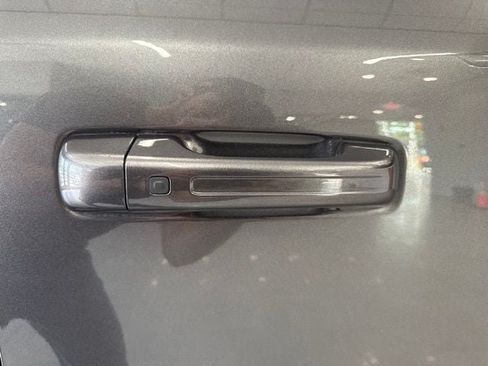 Used 2023 RAM 1500 Laramie AWD/4WD image 24