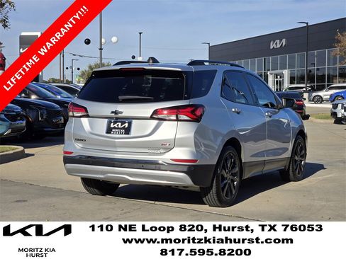 Used 2022 Chevrolet Equinox RS w/ RS Leather Package image 4