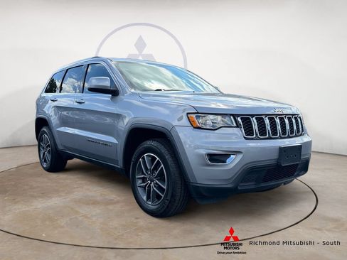 Used 2019 Jeep Grand Cherokee Laredo w/ Laredo X Package AWD/4WD image 1