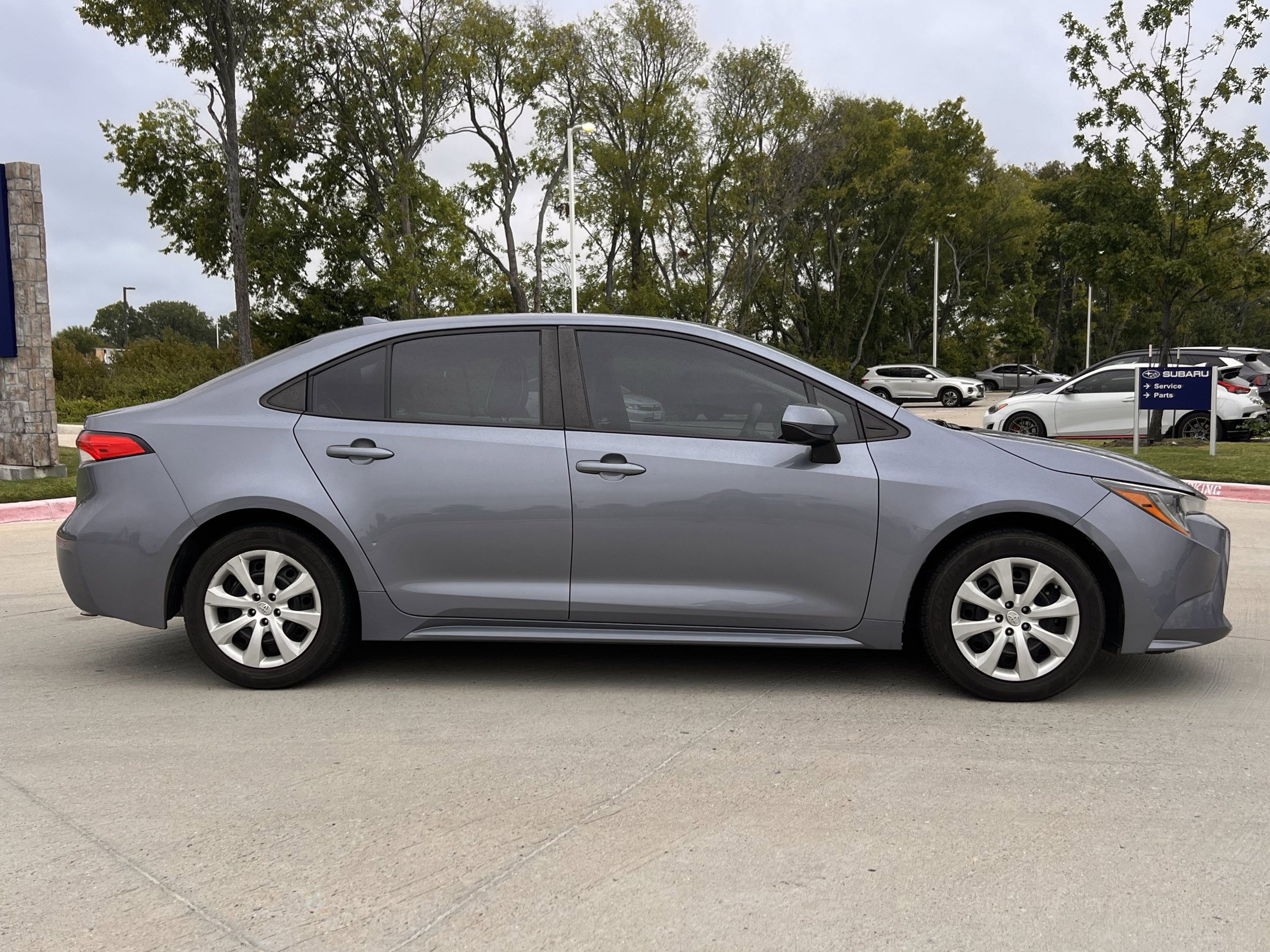 Used 2022 Toyota Corolla LE FWD image 8