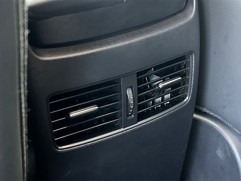 Certified 2025 MAZDA CX-30 AWD 2.5 S w/ Preferred Package image 16