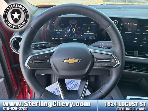 Used 2025 Chevrolet Equinox LT image 17