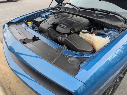 Used 2022 Dodge Challenger SXT w/ Blacktop Package image 29