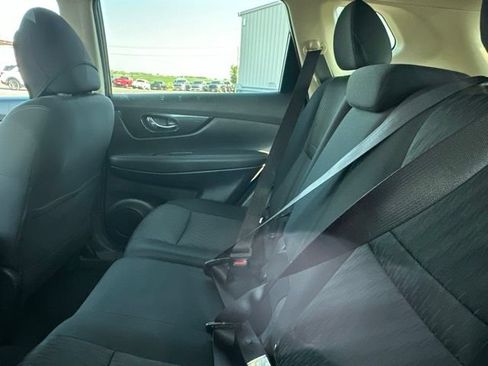 Used 2019 Nissan Rogue SV FWD image 19