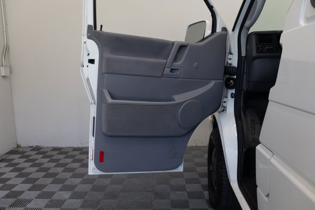 Used 1997 Volkswagen Eurovan Camper FWD image 24