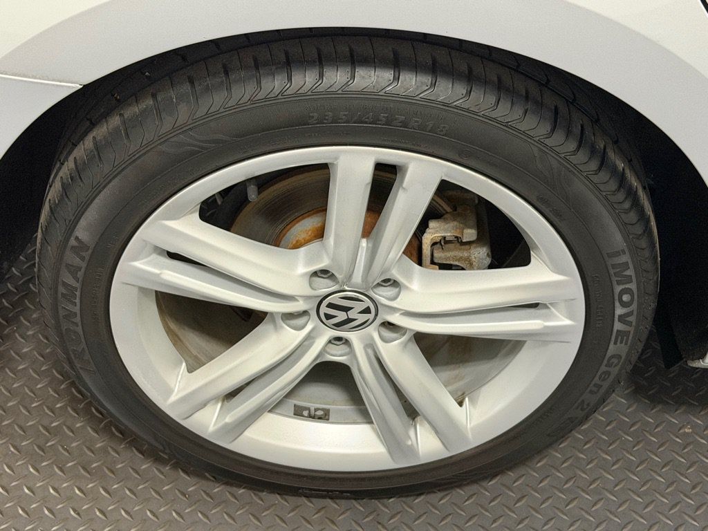 Used 2014 Volkswagen Passat TDI SE FWD image 19