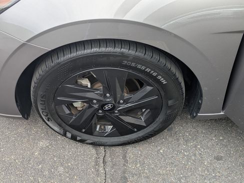 Certified 2023 Hyundai Elantra SEL FWD image 27