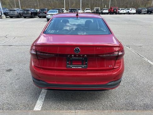 New 2026 Volkswagen Jetta SE FWD image 6