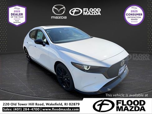 New 2026 MAZDA MAZDA3 Hatchback w/Premium Plus Pkg image 4