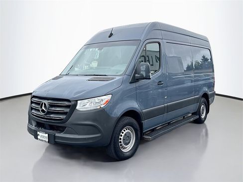 Used 2019 Mercedes-Benz Sprinter 144 image 1