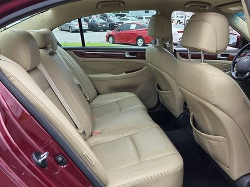 Used 2012 Hyundai Genesis 3.8 RWD image 14