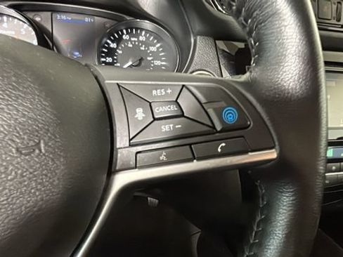 Used 2020 Nissan Rogue Sport SV w/ Technology Package AWD/4WD image 16